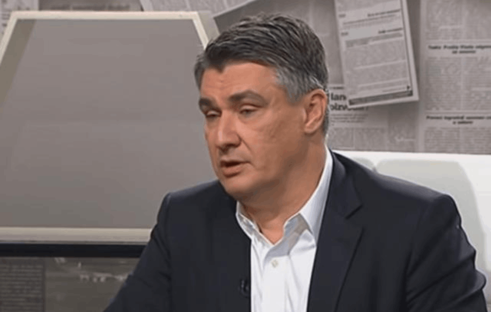 HRVATSKI PREDSEDNIK ZORAN MILANOVIĆ SAMO U MALIM CRVENIM GAĆAMA: Skinuo se ZOKI! (FOTO)